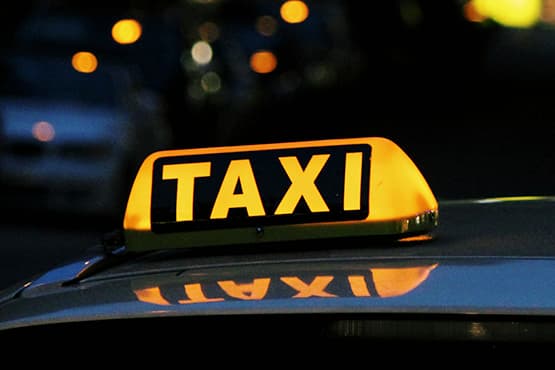 Les raisons pour lesquelles vous devriez choisir un taxi comme moyen de transport