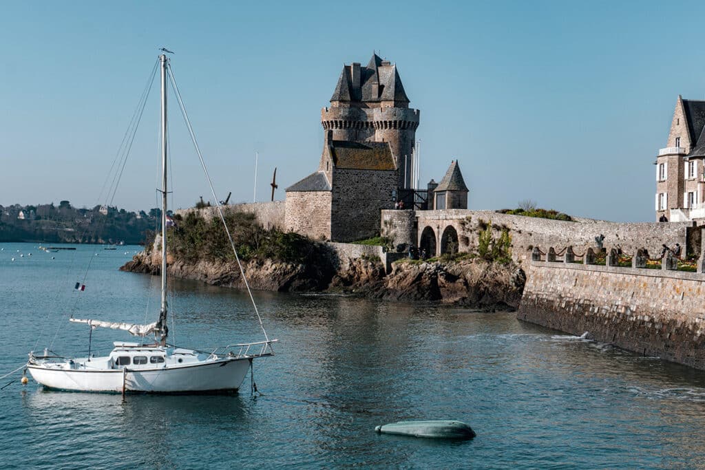 Vivez une expérience authentique avec la location d’un Gîte Mont Saint Michel