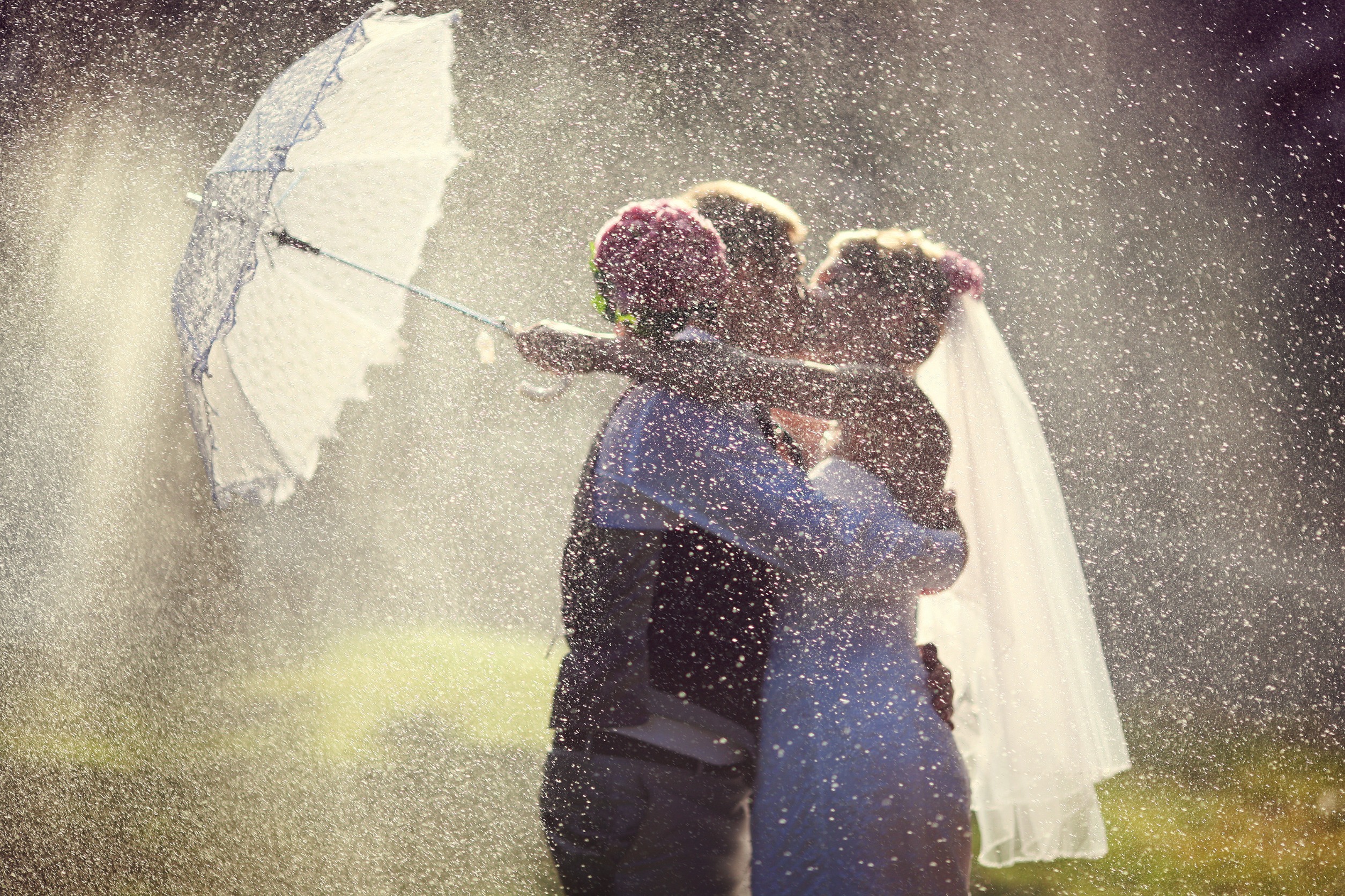 Comment organiser une réception de mariage sous la pluie ?