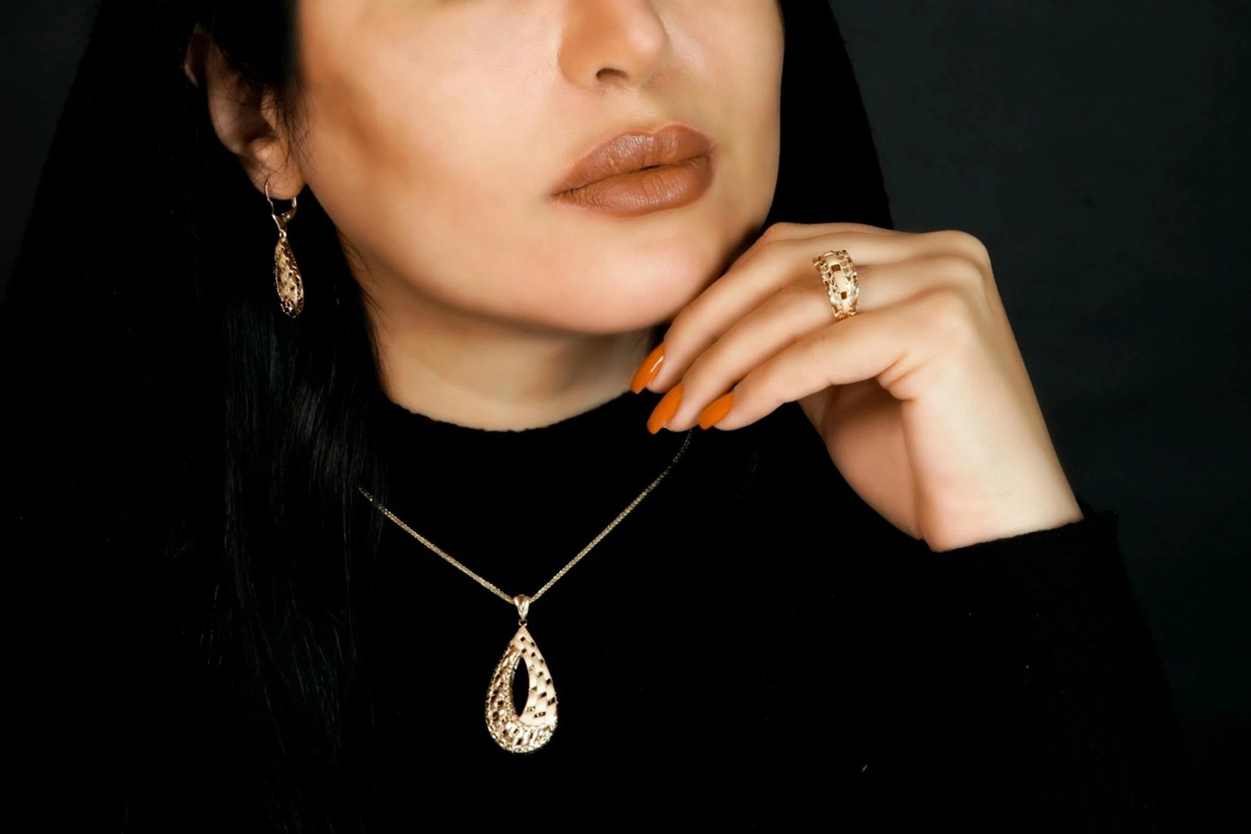 Le pendentif, un atout majeur pour rééquilibrer votre visage