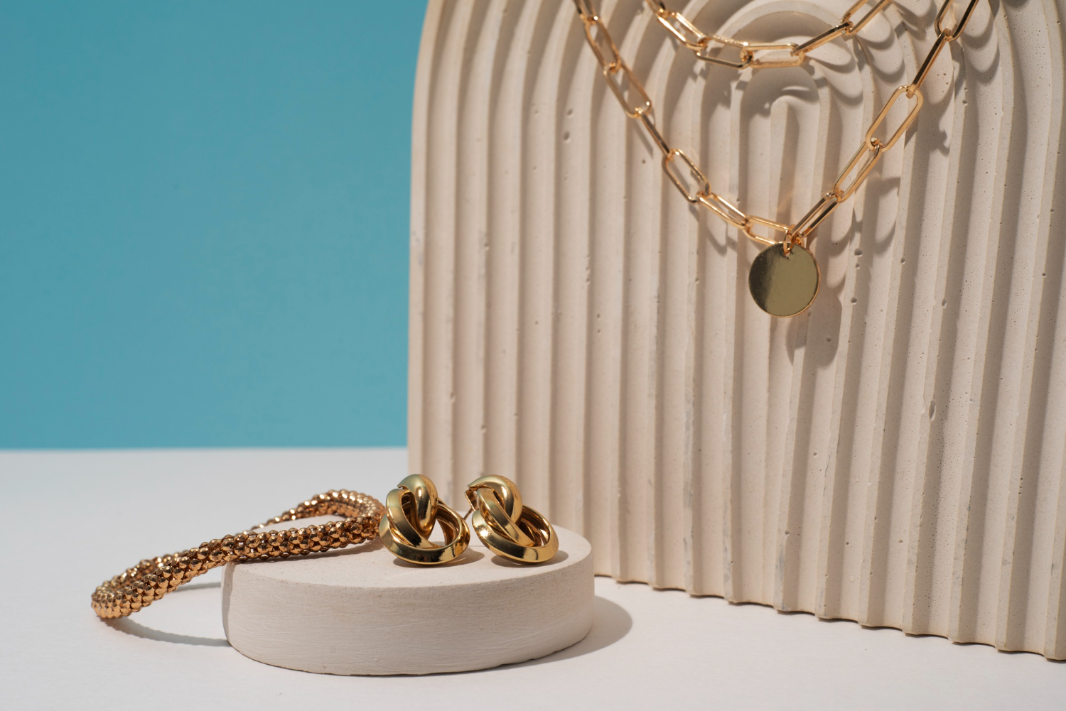 Les bijoux : élément révélateur de personnalité et le style Les bijoux : élément révélateur de personnalité et le style